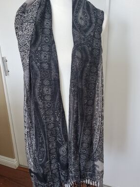 Black & Gray Paisley Scarf Wrap